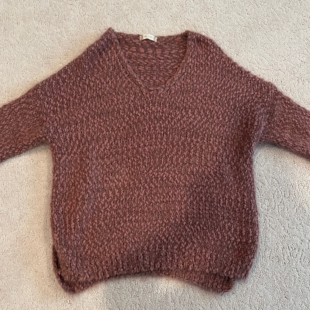 Women’s Medium Altar’d State Mauve Plush Sweater